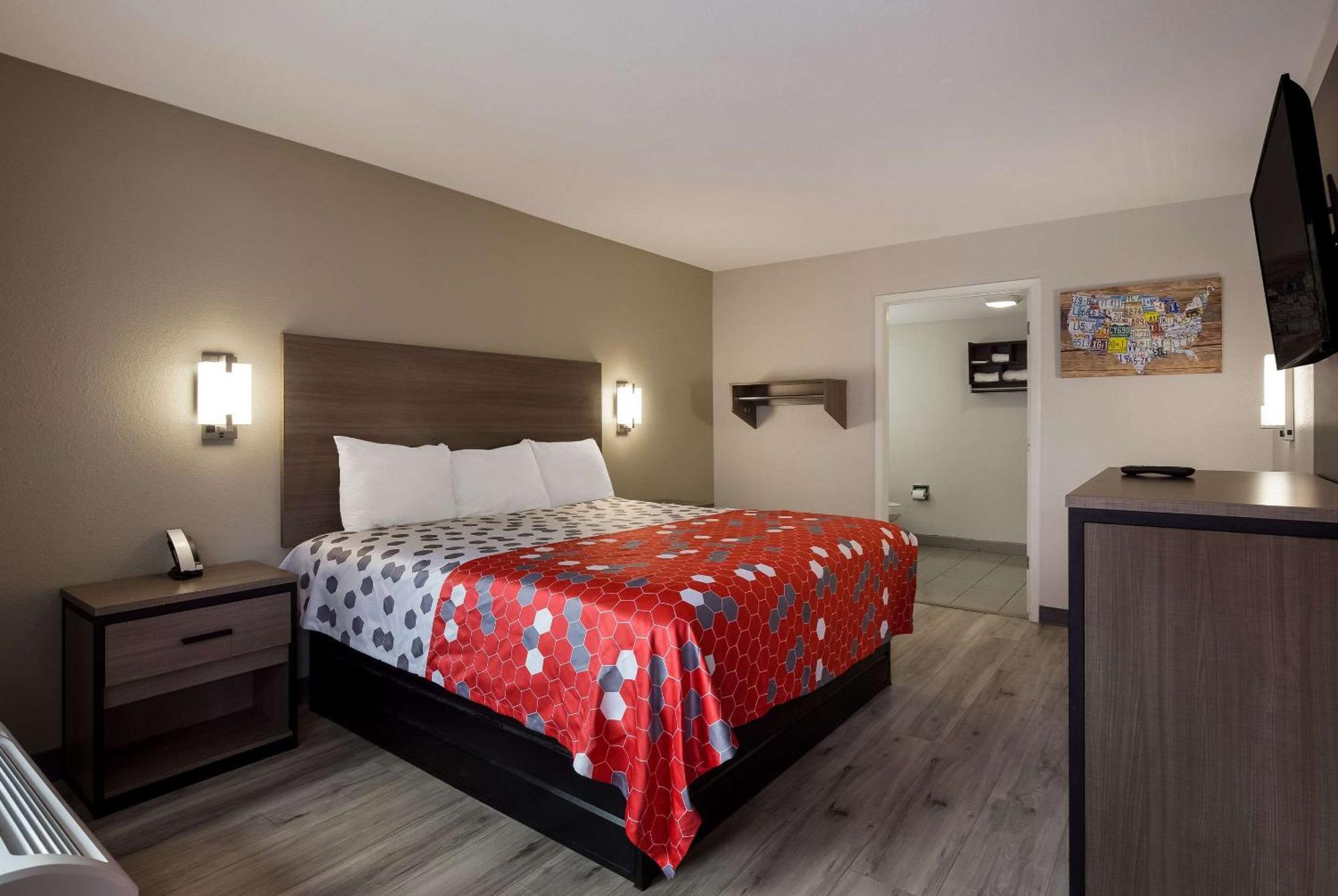 Econo Lodge Mobile Exterior photo