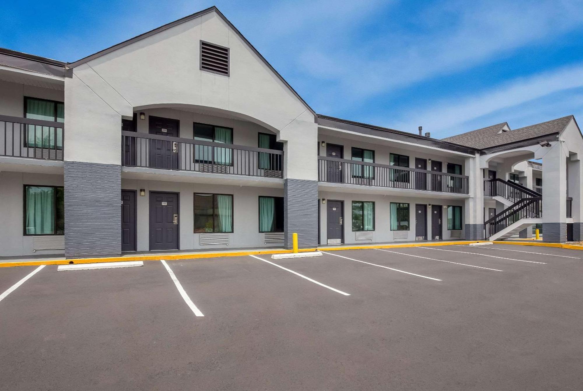 Econo Lodge Mobile Exterior photo