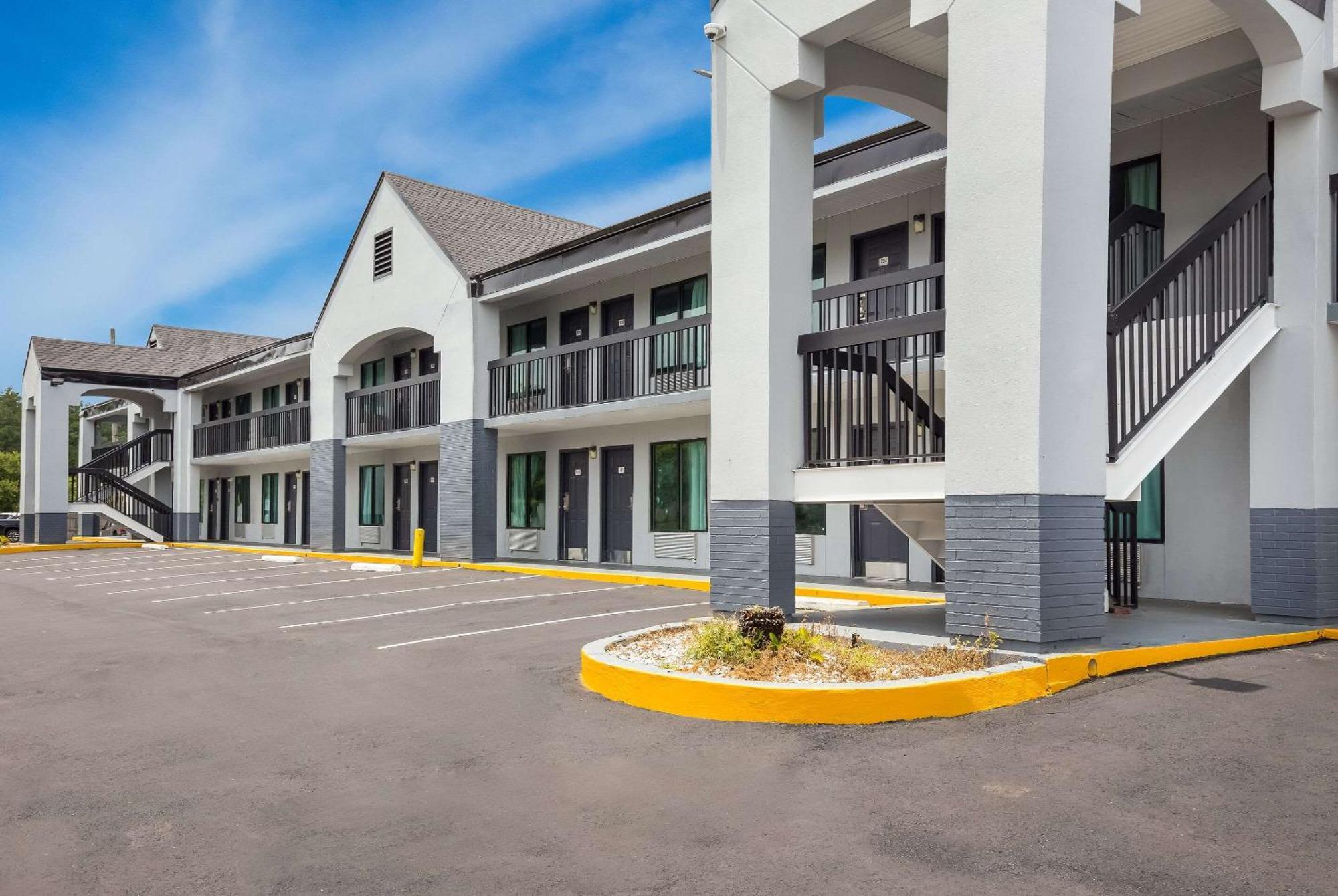 Econo Lodge Mobile Exterior photo