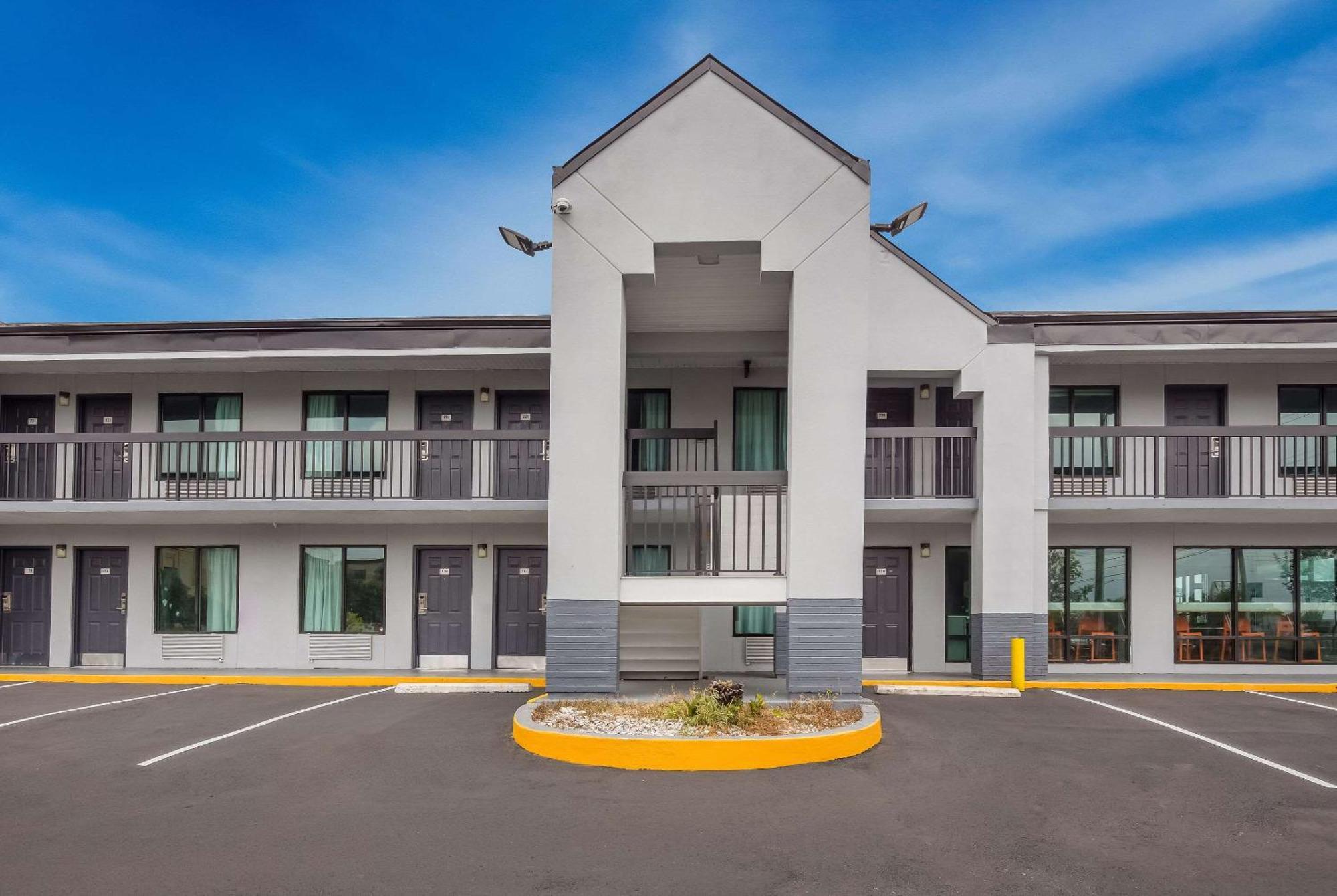 Econo Lodge Mobile Exterior photo
